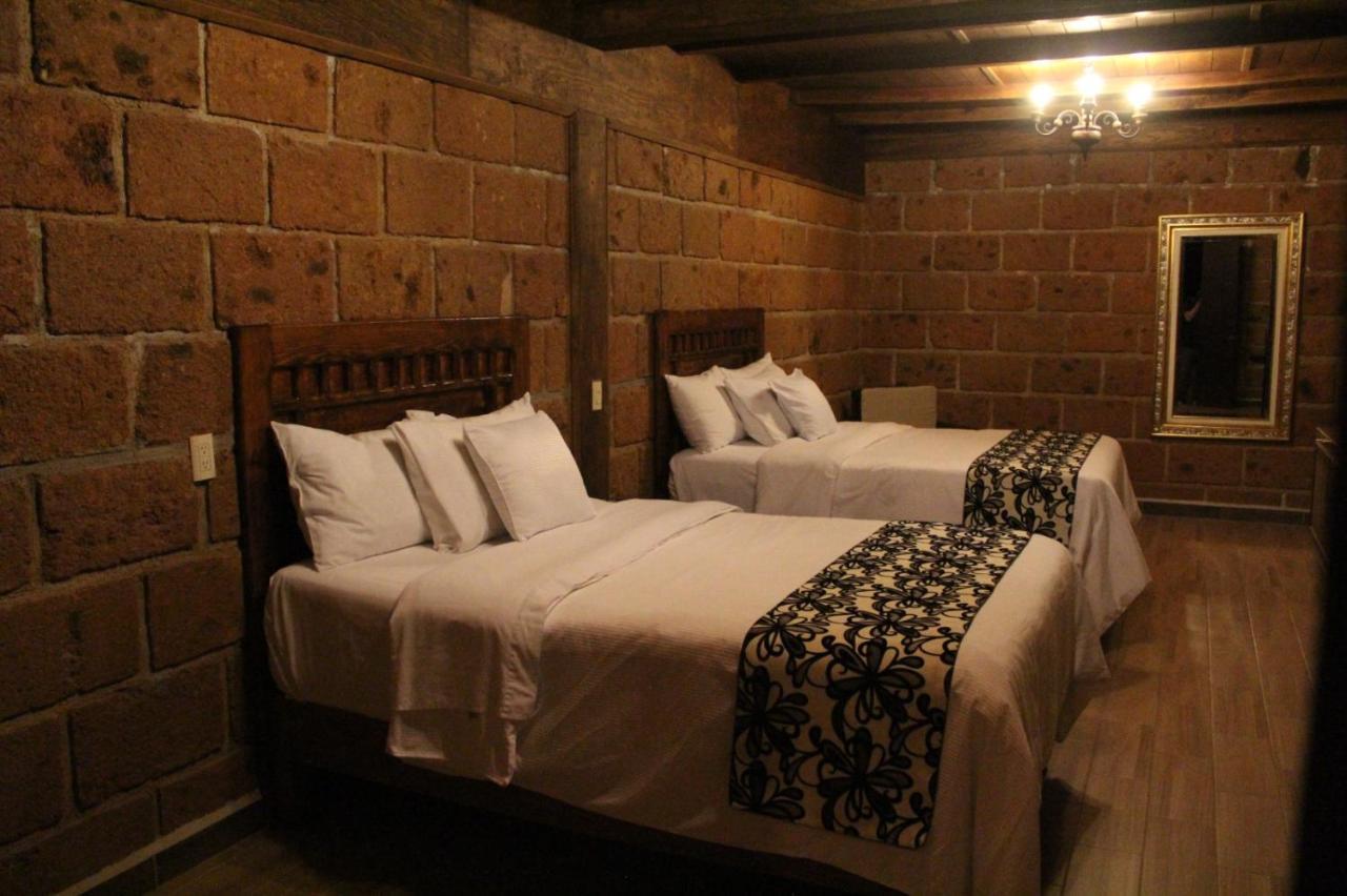 Hotel Real Nirvana เตโกซาอุตลา ภายนอก รูปภาพ