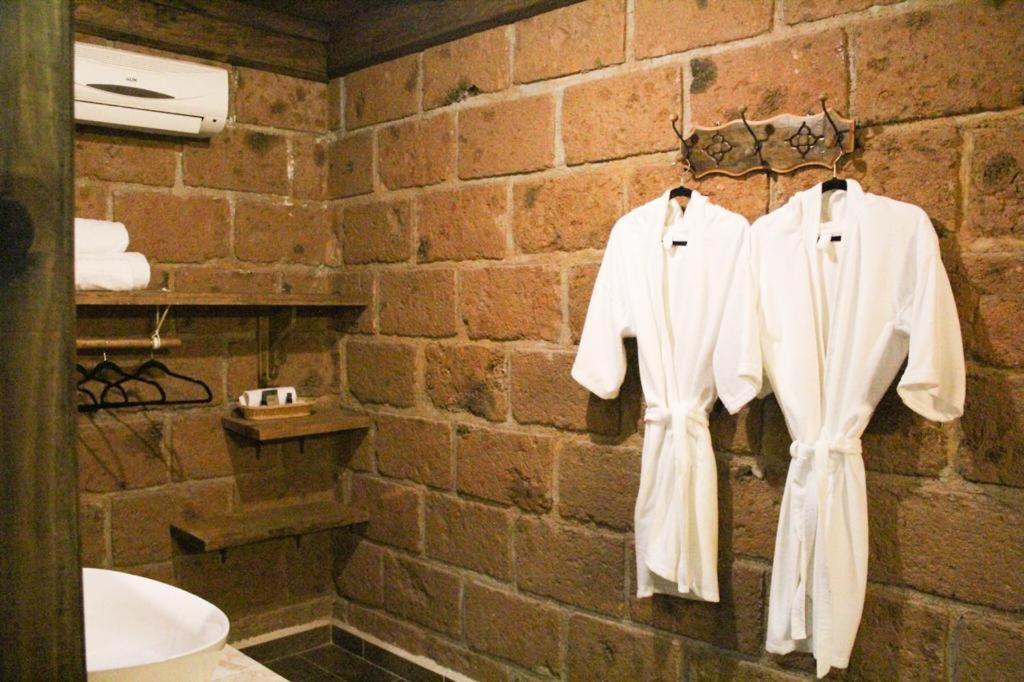 Hotel Real Nirvana เตโกซาอุตลา ภายนอก รูปภาพ